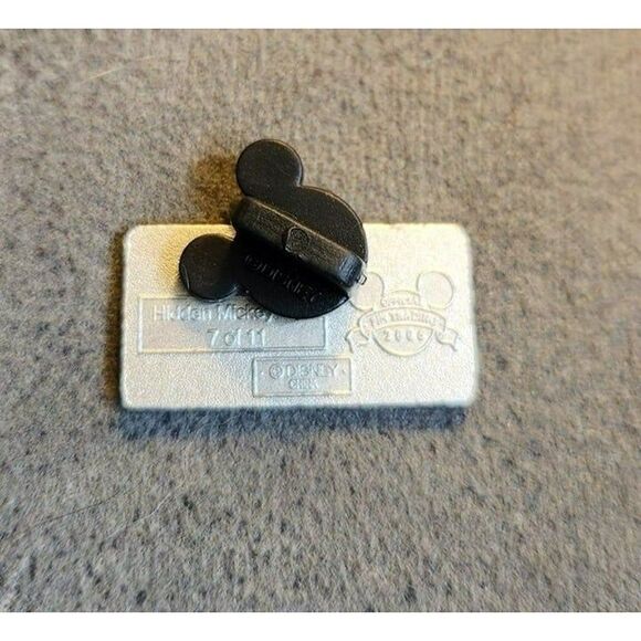 Disney Pin Lot - Picture 3 of 9